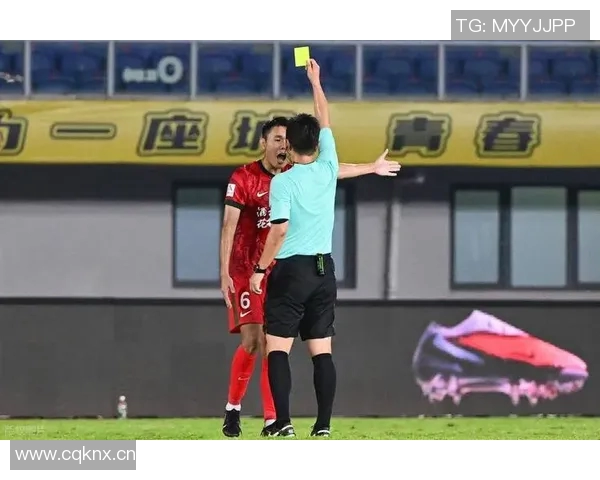 刘越批评裁判判罚点球过于牵强认为其业务水平不足影响比赛公正性 刘越批评裁判判罚点球过于牵强认为其业务水平不足影响比赛公正性